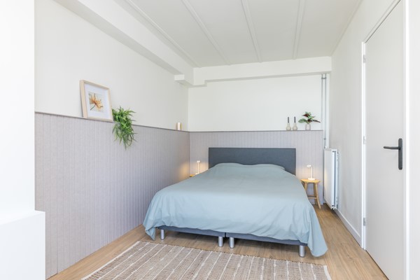 Foto - Verkocht onder voorbehoud: Ruime en veelzijdige vrijstaande woning met 173 m² woonoppervlakte,  extra leefverdieping, 3 slaapkamers (mogelijkheid tot 4), 2 badkamers, royaal bijgebouw en tuin op het zuidoosten in Hulsberg